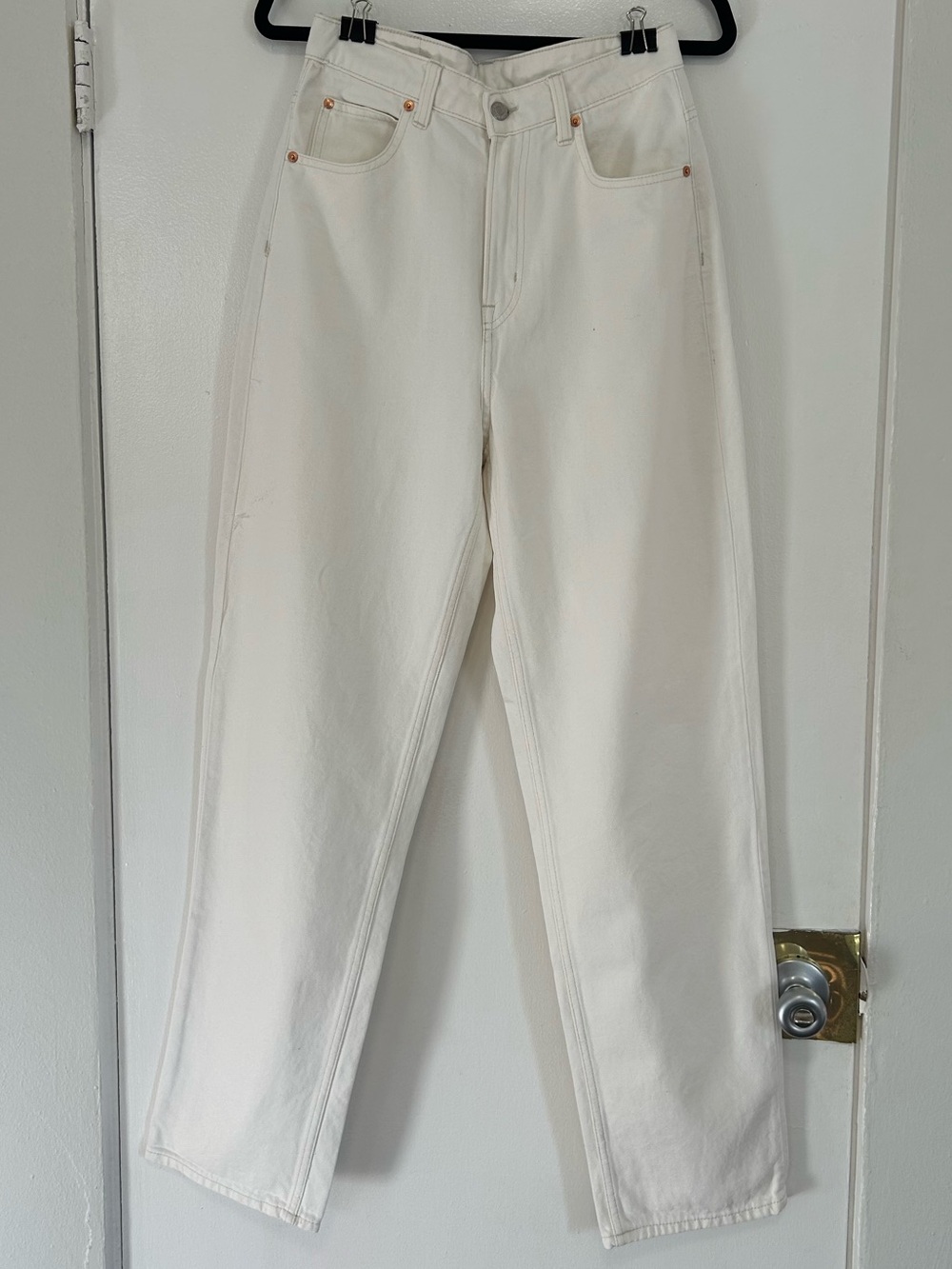 High-Rise Straight Jeans in Off-White Cream
